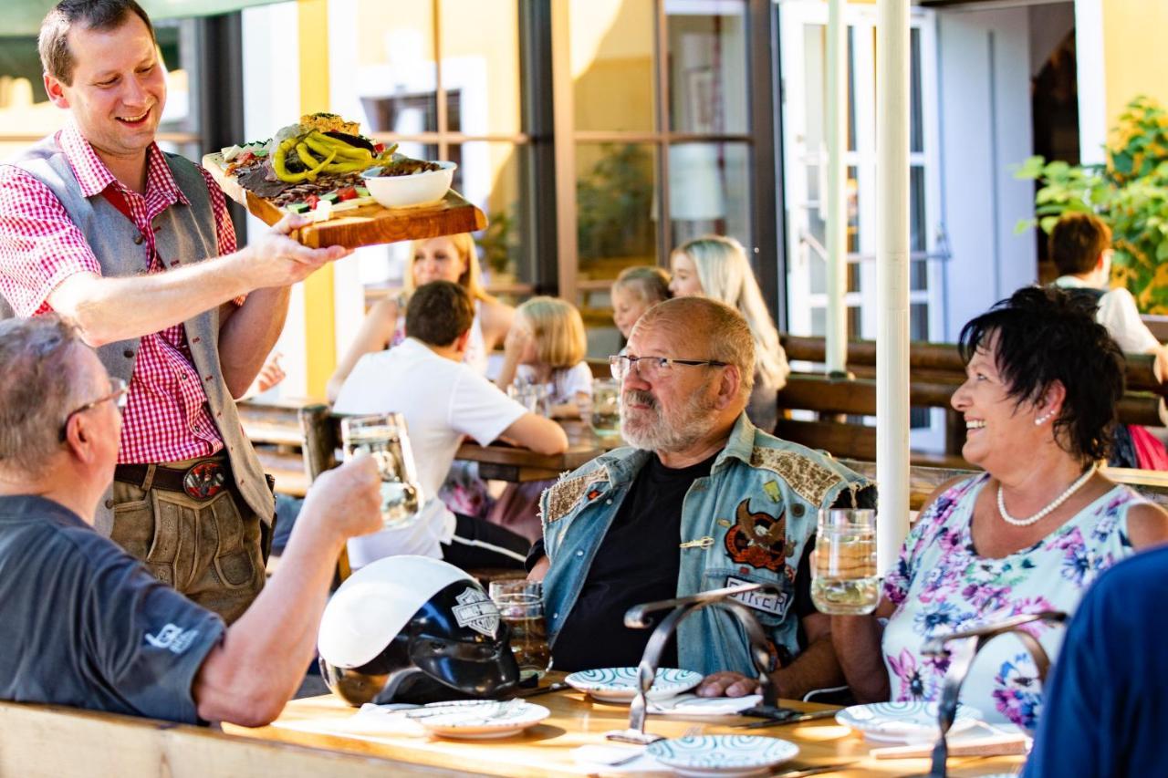 Perbersdorfer Heuriger Hotel Neuhofen an der Ybbs ภายนอก รูปภาพ
