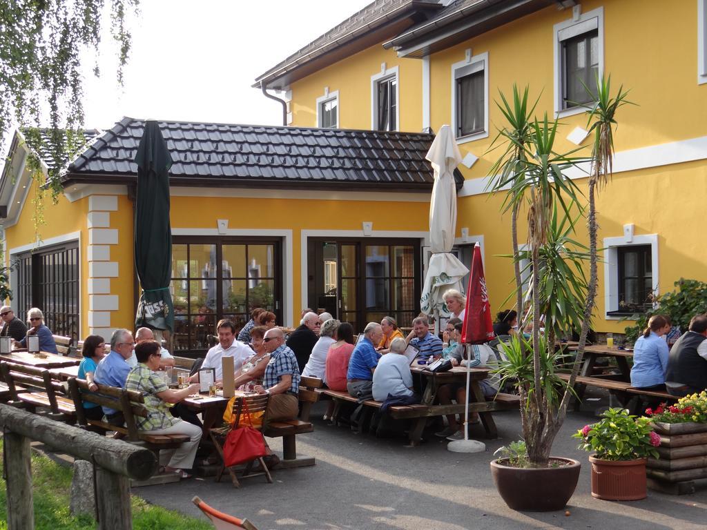 Perbersdorfer Heuriger Hotel Neuhofen an der Ybbs ภายนอก รูปภาพ