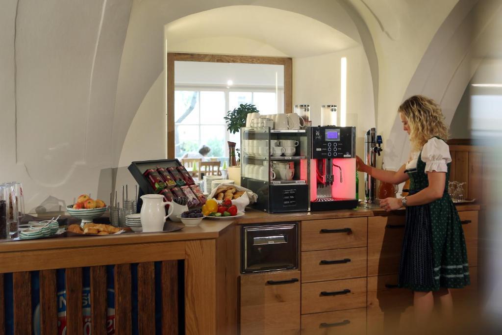 Perbersdorfer Heuriger Hotel Neuhofen an der Ybbs ภายนอก รูปภาพ
