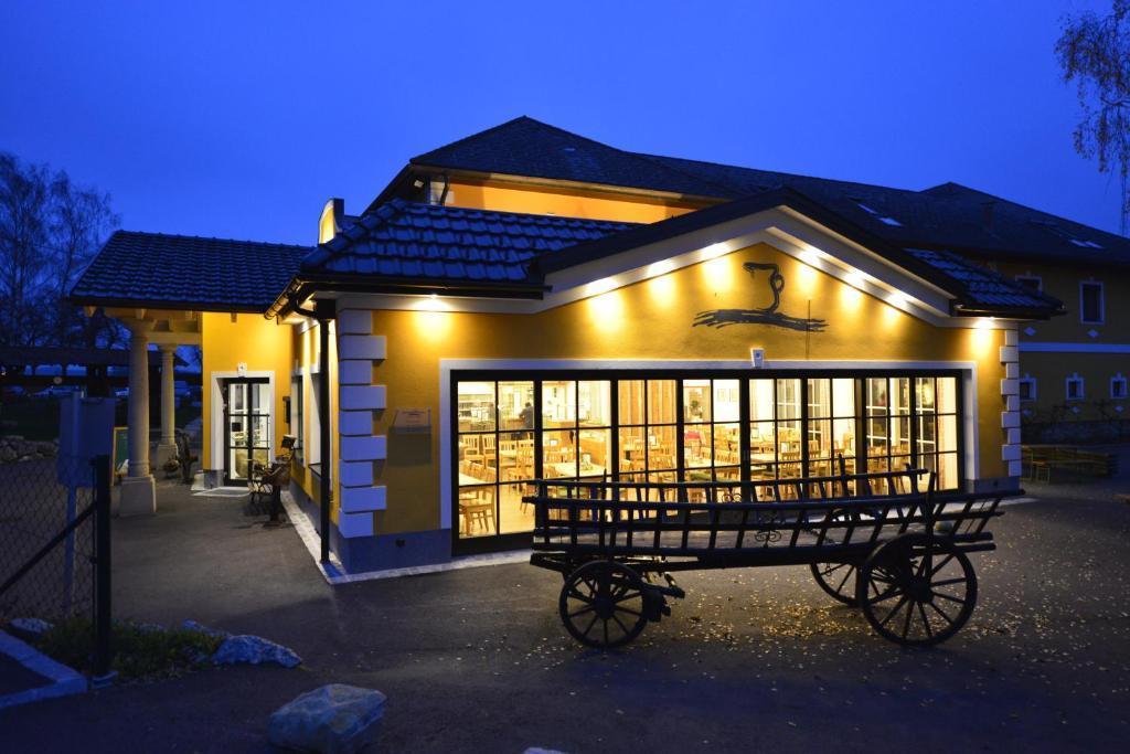Perbersdorfer Heuriger Hotel Neuhofen an der Ybbs ภายนอก รูปภาพ